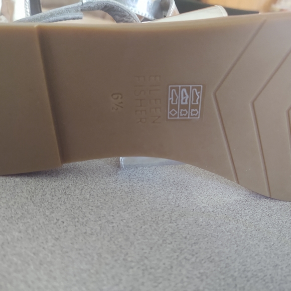 New! Eileen Fisher women's Cici leather sandals color silver metallic size 6 1/2 - Picture 6 of 6